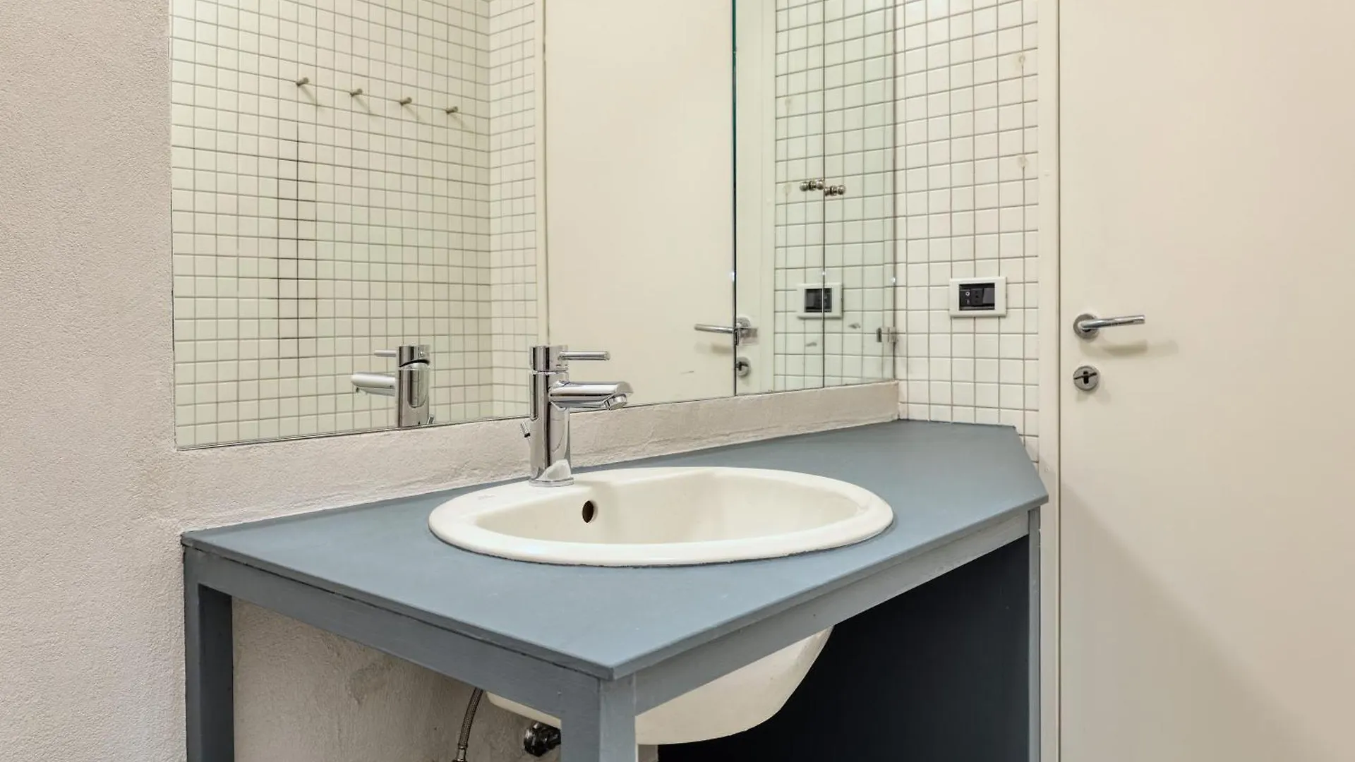 Brera - Bright And Cosy 2 Bedrooms Apt- Via Solferino Milánó