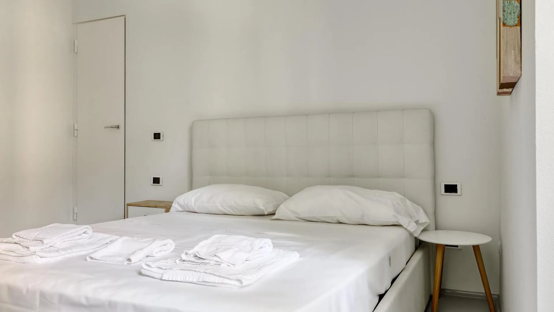 Brera - Bright And Cosy 2 Bedrooms Apt- Via Solferino Milánó 0*,